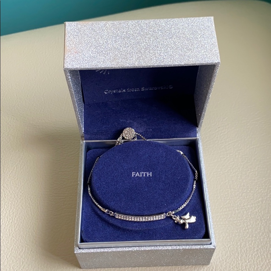 Beautiful Silver Bracelet 18$